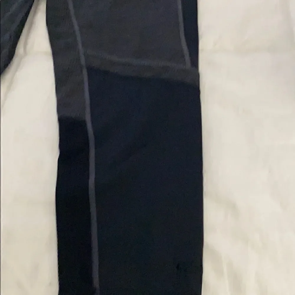 Champion gray detailed Capri leggings size small
